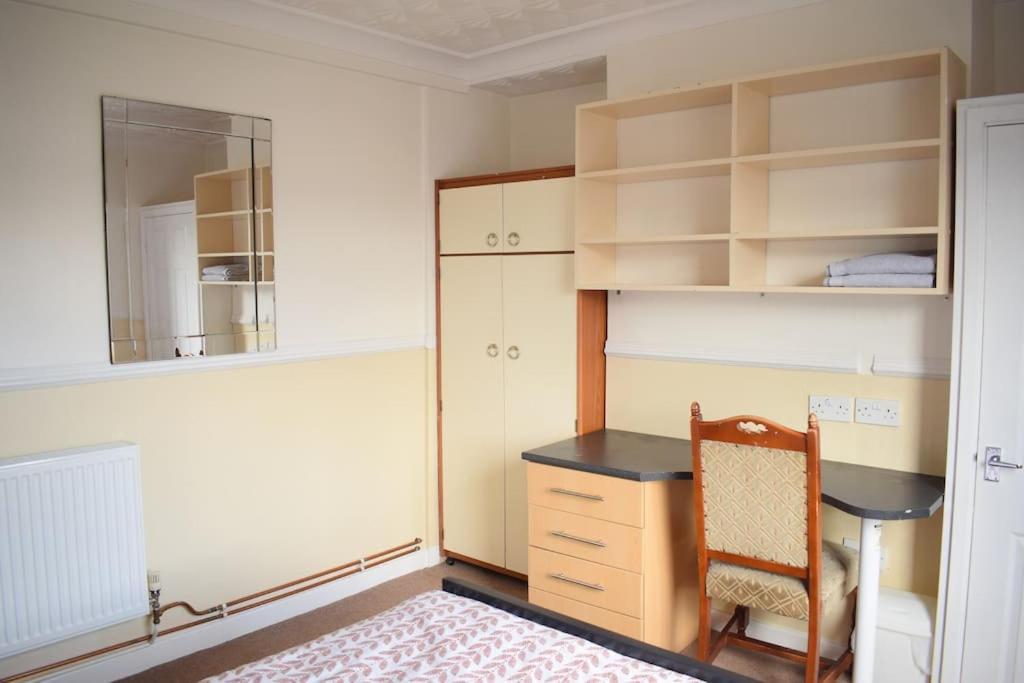 House Stay In Bangor North Wales Экстерьер фото