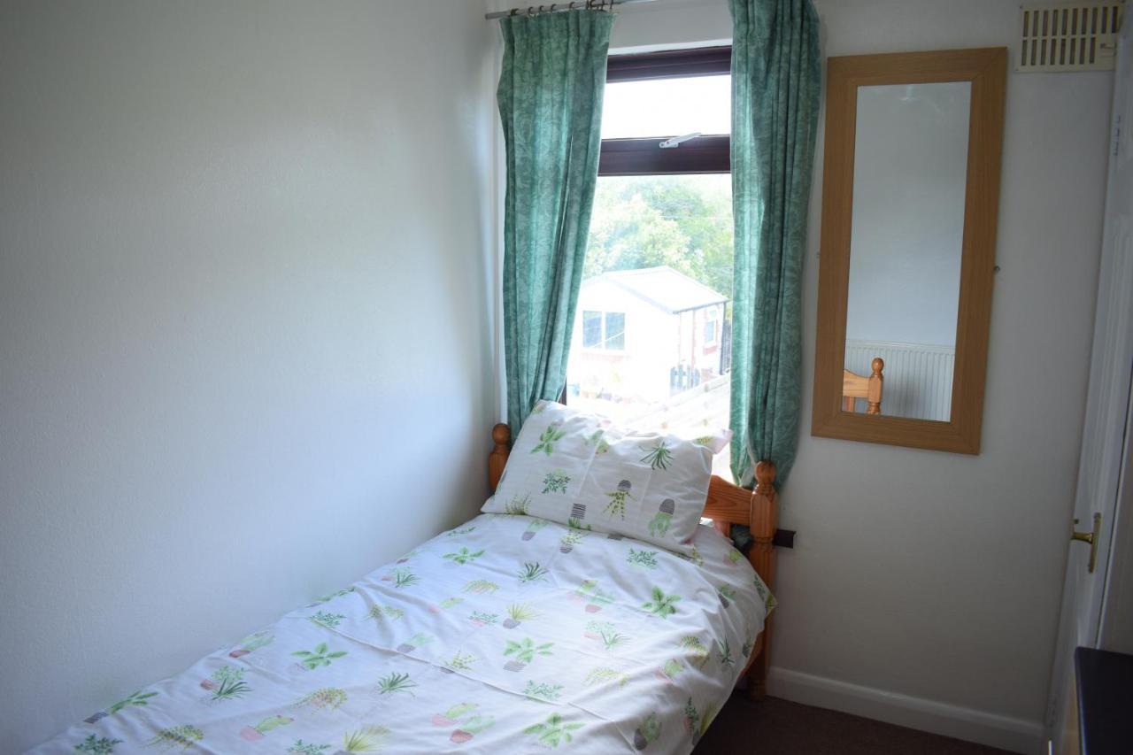 House Stay In Bangor North Wales Экстерьер фото