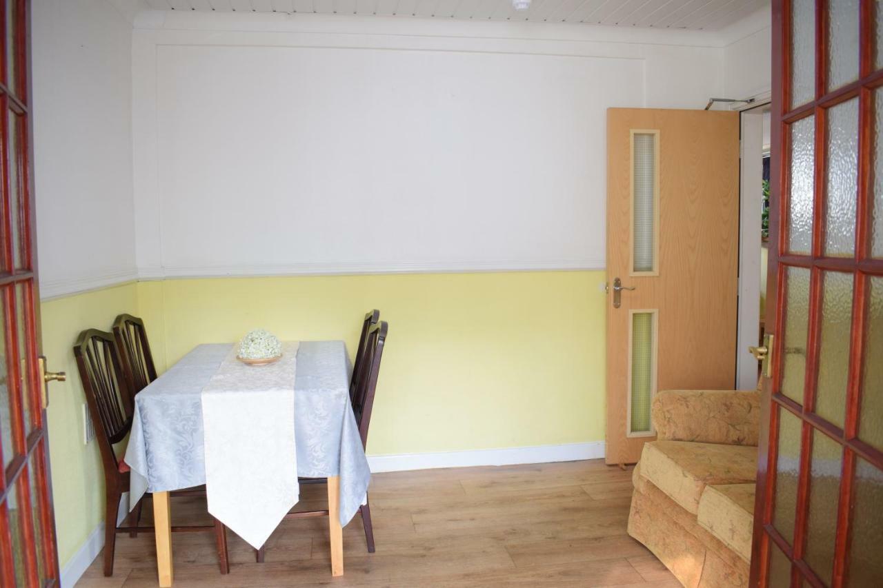 House Stay In Bangor North Wales Экстерьер фото