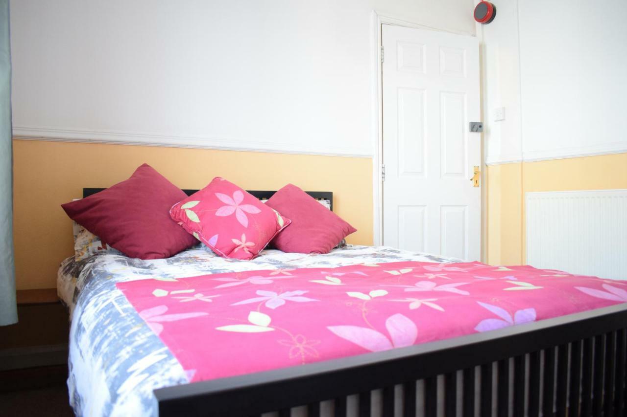 House Stay In Bangor North Wales Экстерьер фото
